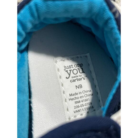 Lot of 4 Pairs of Carter's Boys Baby Shoes - Escalating Sizes Range from NB-9m - Picture 5 of 10